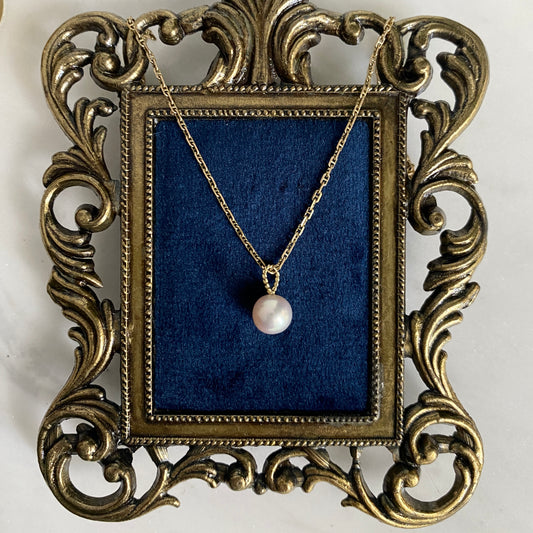 Simple Pearls 18k Gold