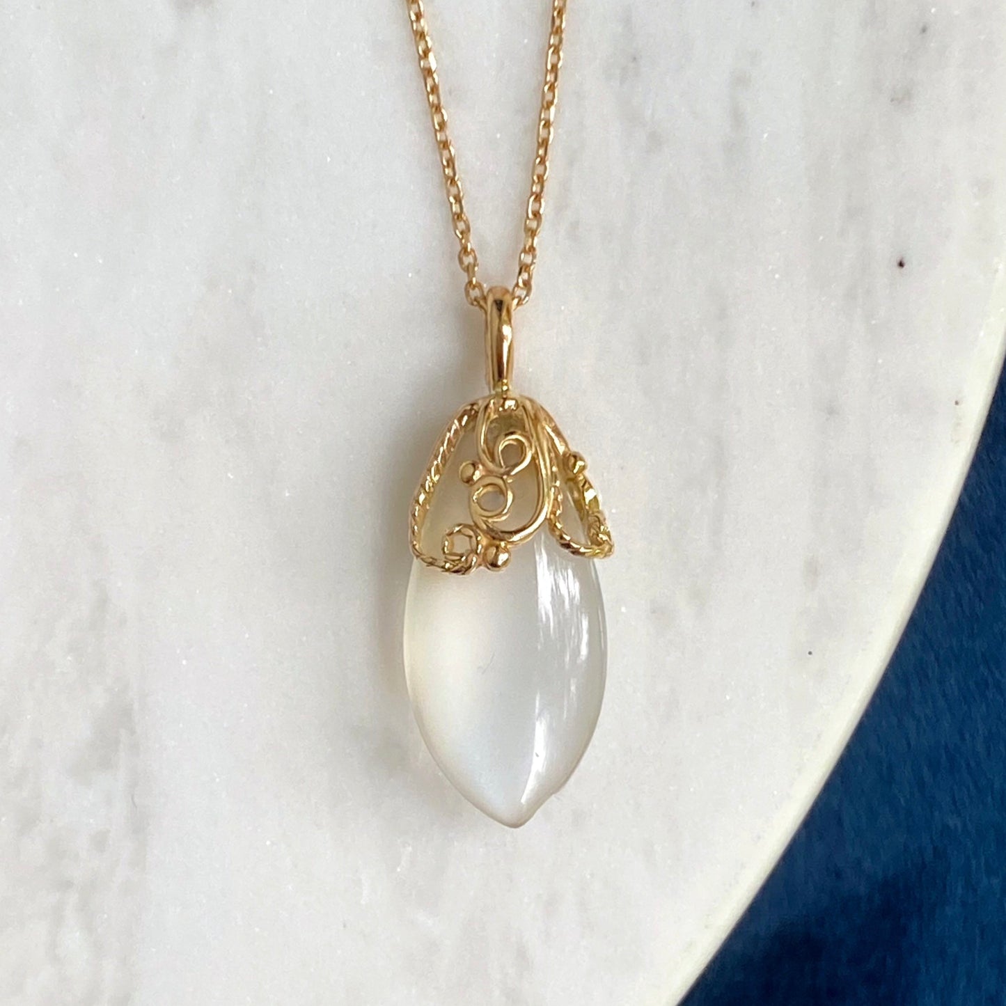 Moonstone Gold Filigree Elipse Pendant