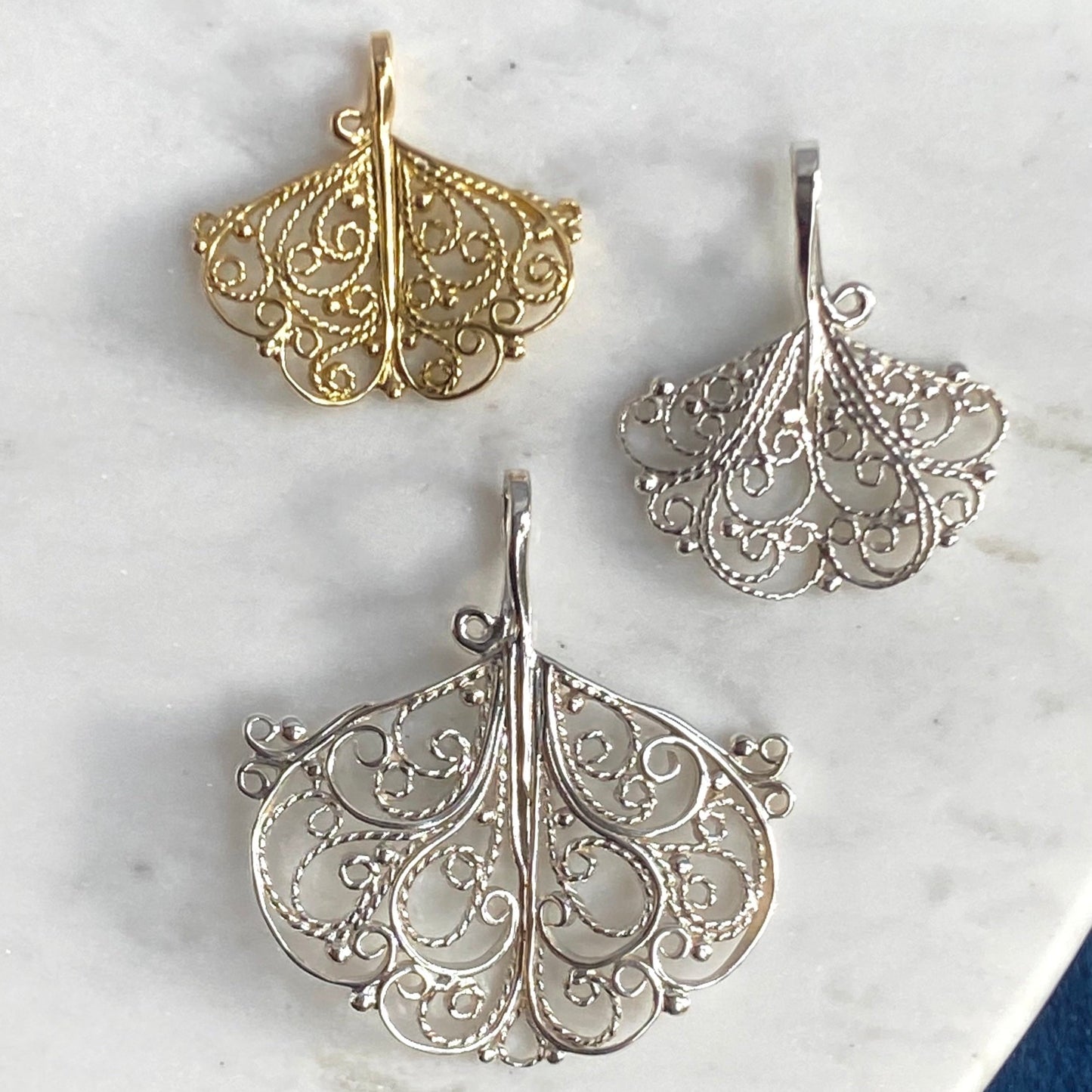 Large Ginkgo Leaf Silver Filigree Pendant