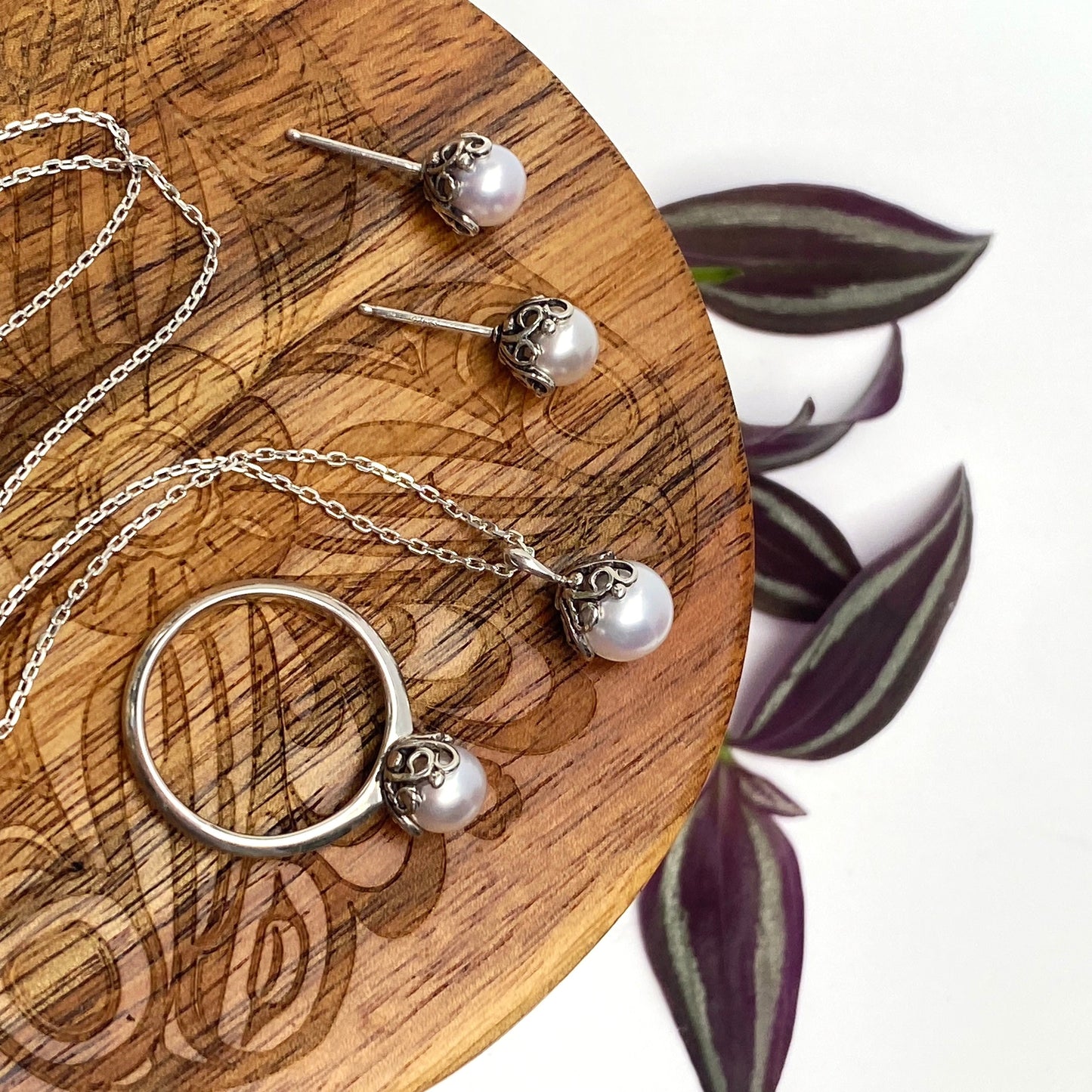 Pearl Filigree Stud Earrings