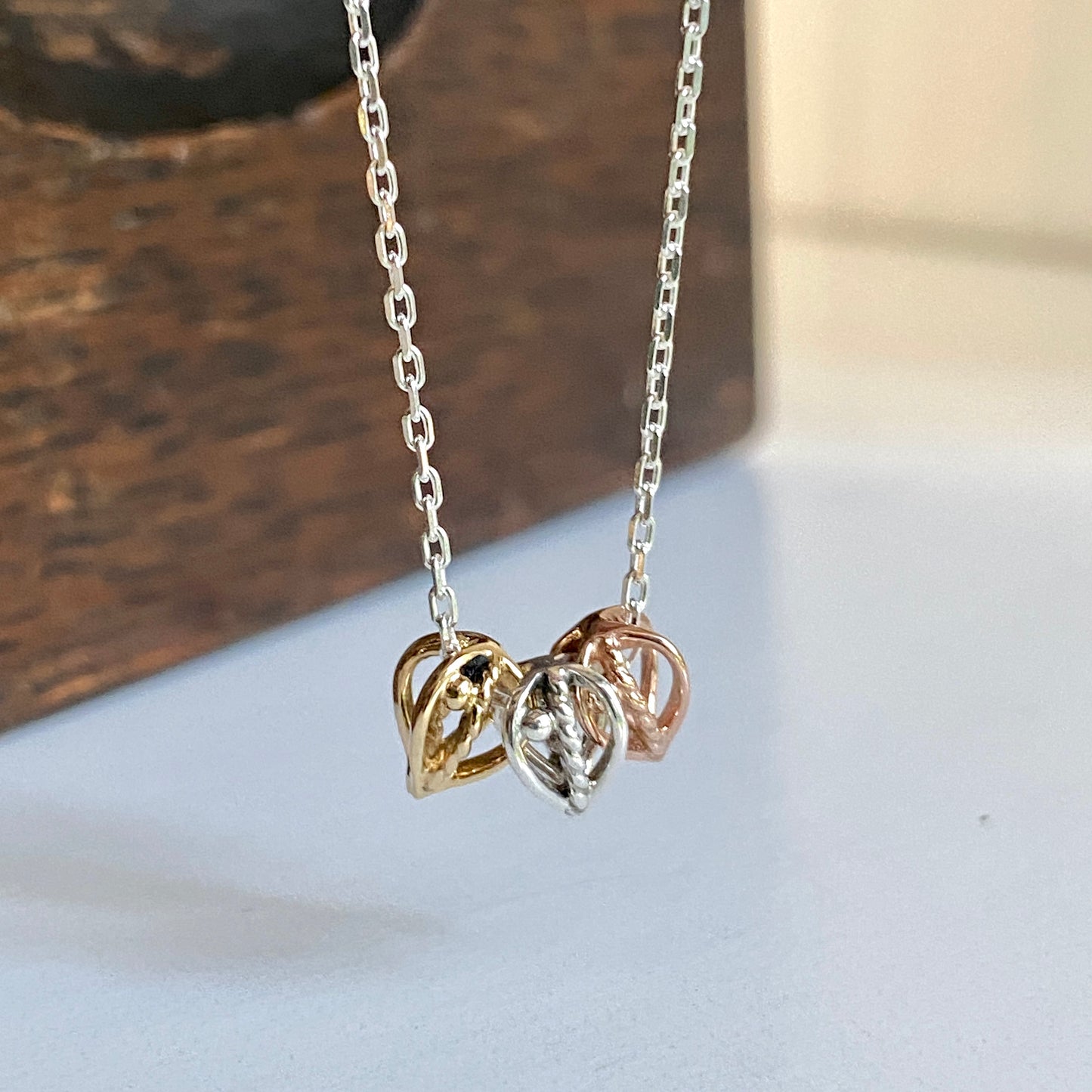 Beveled Edge Shimmer Chain