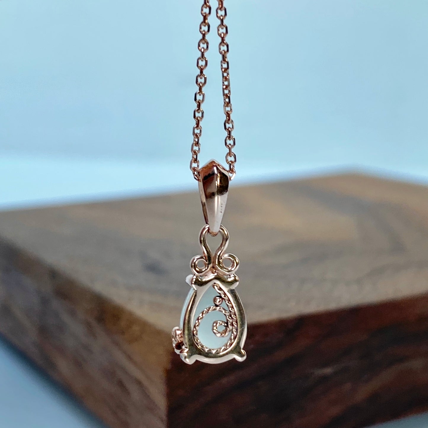 Moonstone Rosegold Teardrop Pendant