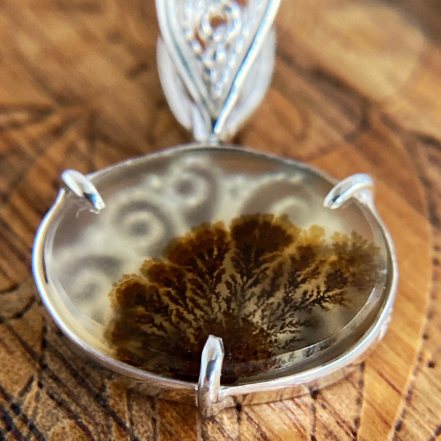 Flourish Agate Pendant w/ Swivel Bail