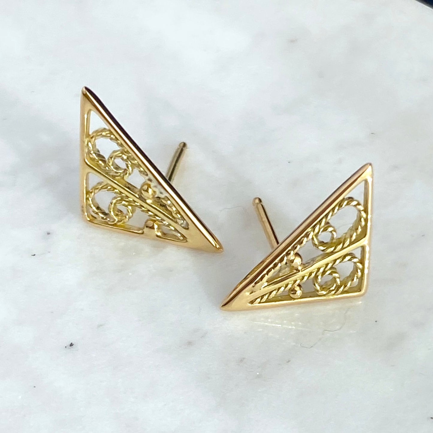 Triangle Trusses Filigree Stud Earrings