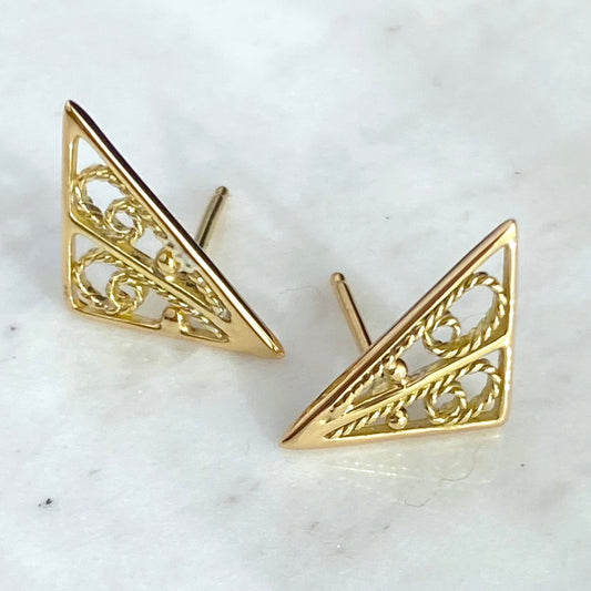 Triangle Trusses Filigree Stud Earrings