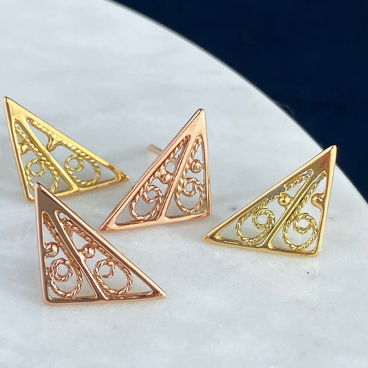 Triangle Trusses Filigree Stud Earrings