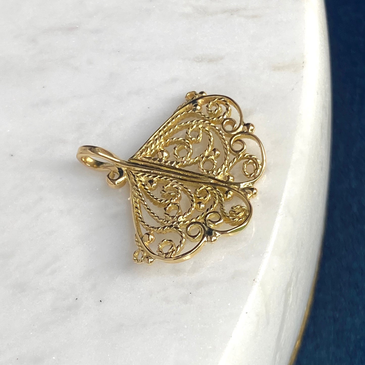 Ginkgo Leaf Gold Filigree Pendant