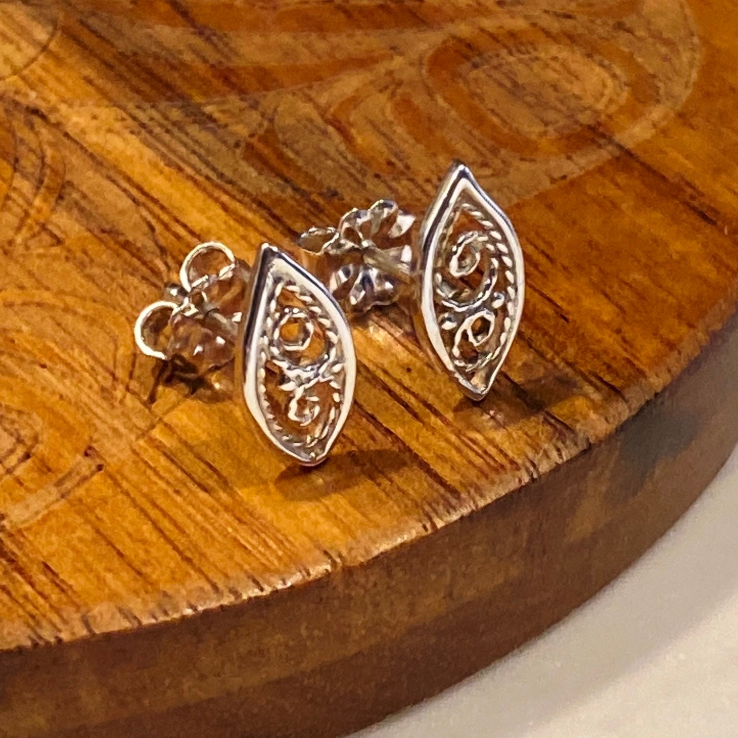 Filigree Leaf Stud Earrings Silver