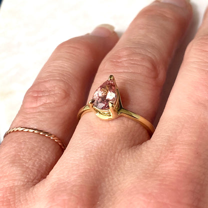 Pear Lotus Garnet "Skylight" Filigree Ring 18k