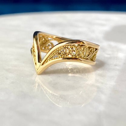 "Wishband" Wishbone Filigree Ring Band