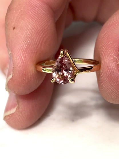 Pear Lotus Garnet "Skylight" Filigree Ring 18k