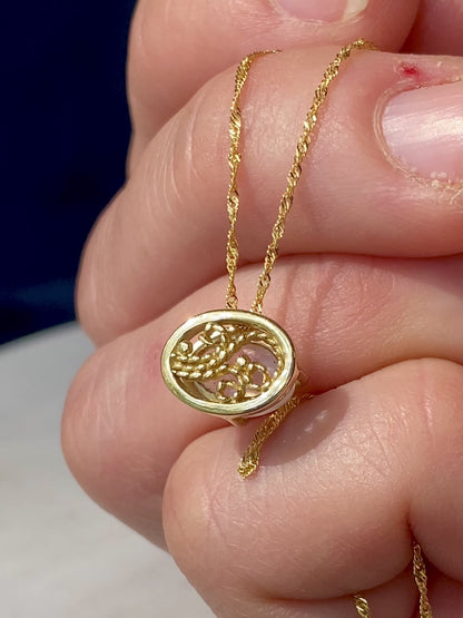 Cats-Eye Moonstone Filigree Skylight Pendant 18k