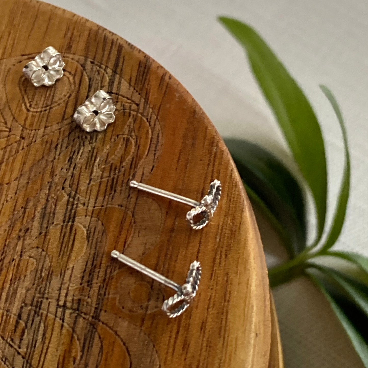 Filigree Tulip Stud Earrings Silver